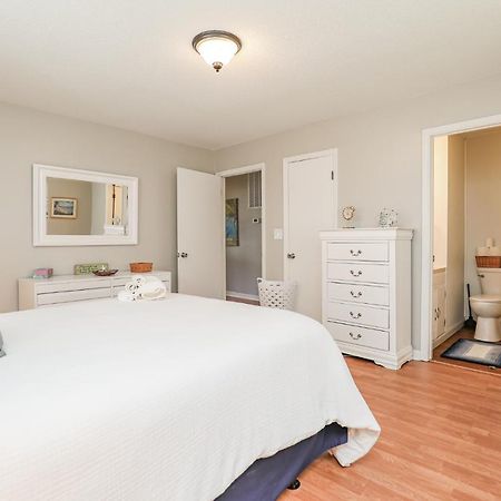 Spacious Home With Waterfront View-Welcome Pets Sneads Ferry Kültér fotó