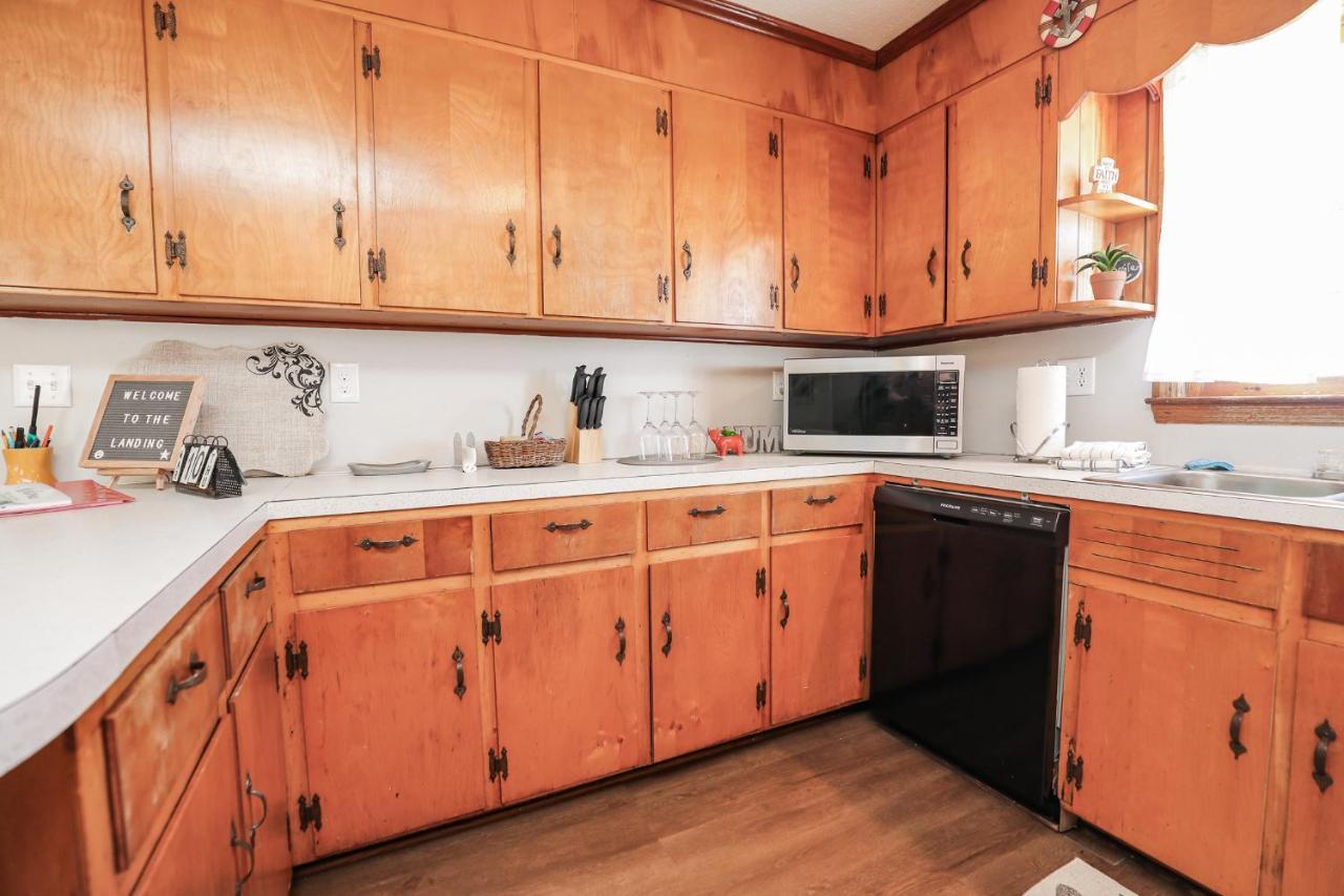 Spacious Home With Waterfront View-Welcome Pets Sneads Ferry Kültér fotó