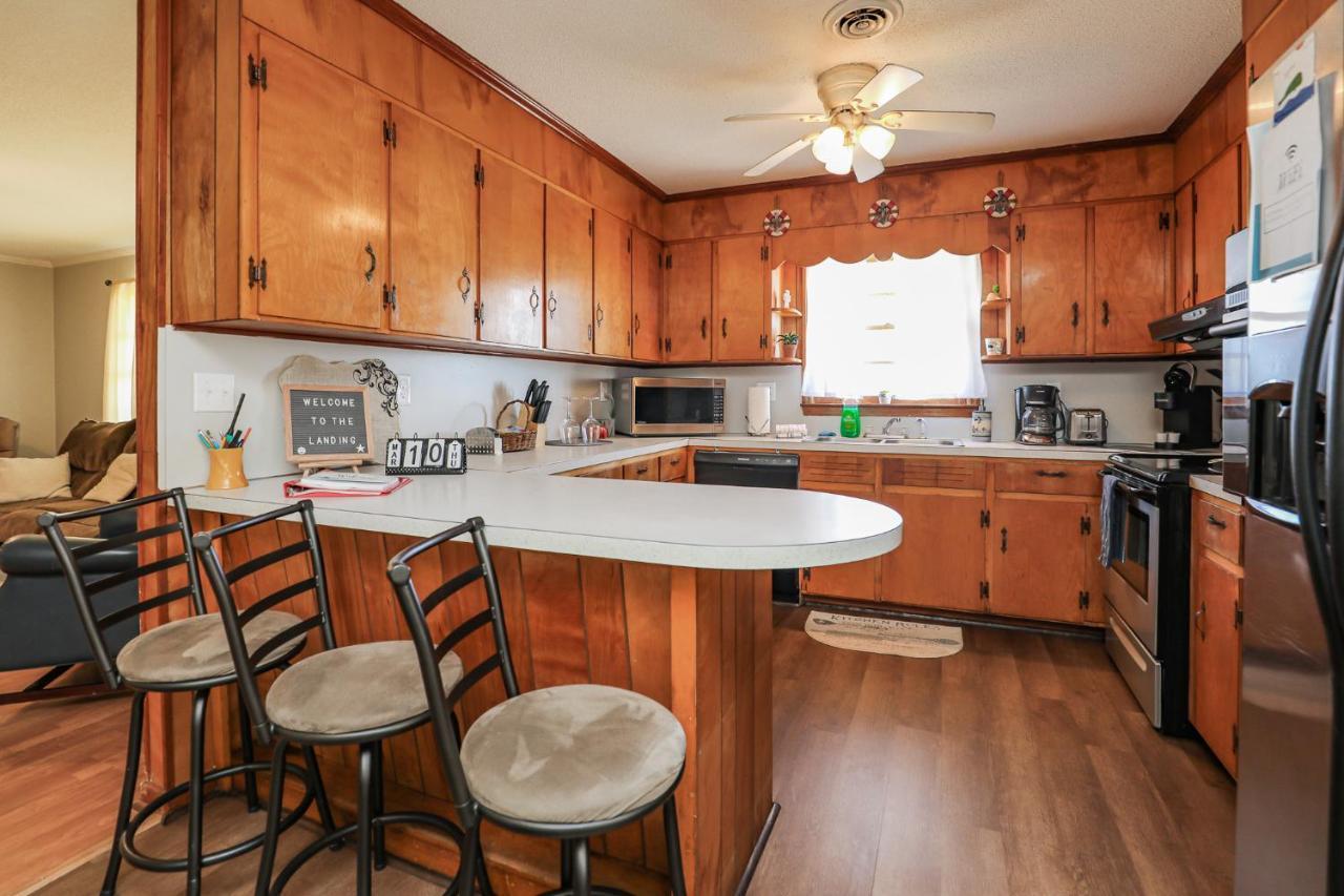 Spacious Home With Waterfront View-Welcome Pets Sneads Ferry Kültér fotó