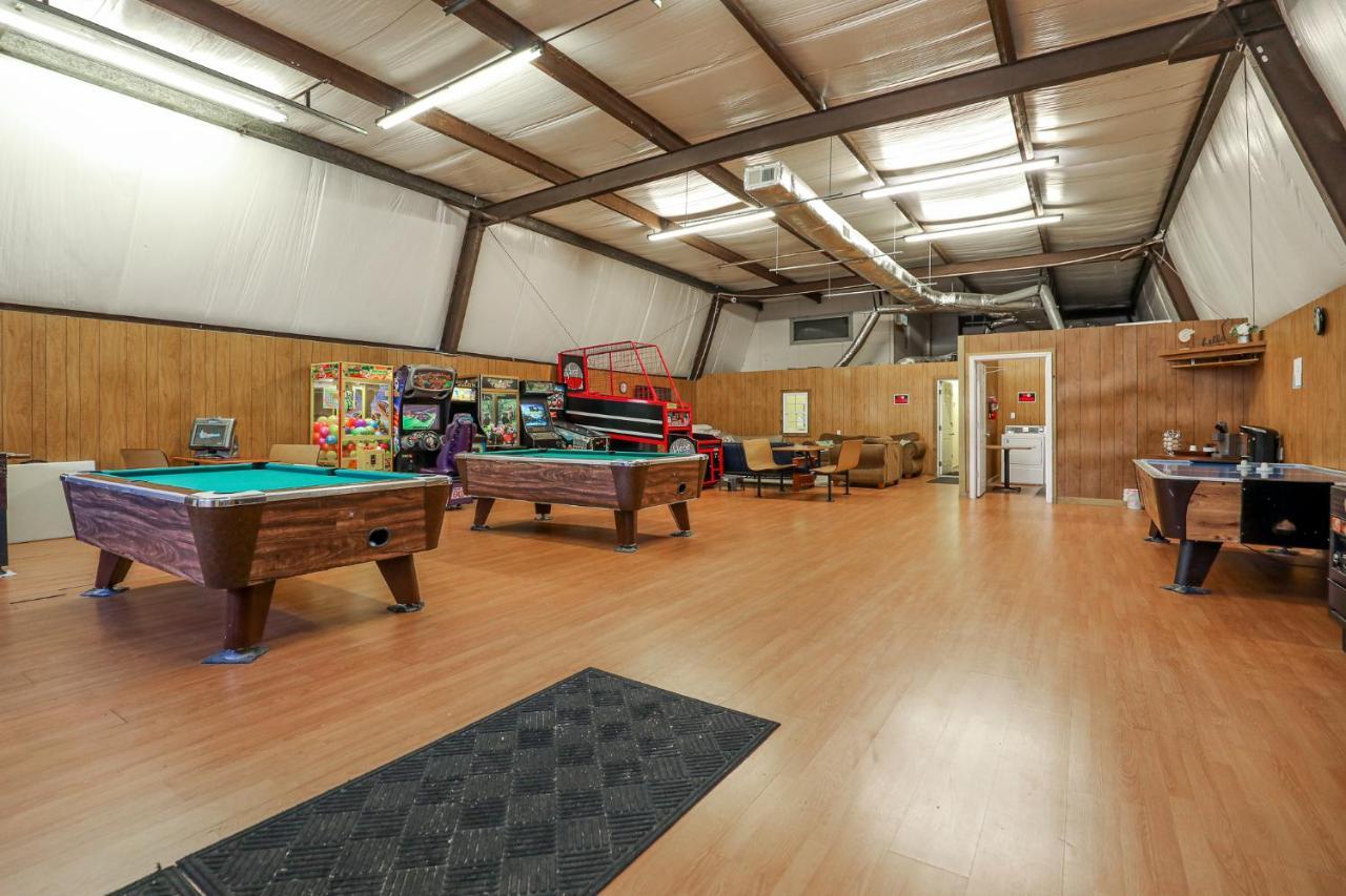 Spacious Home With Waterfront View-Welcome Pets Sneads Ferry Kültér fotó