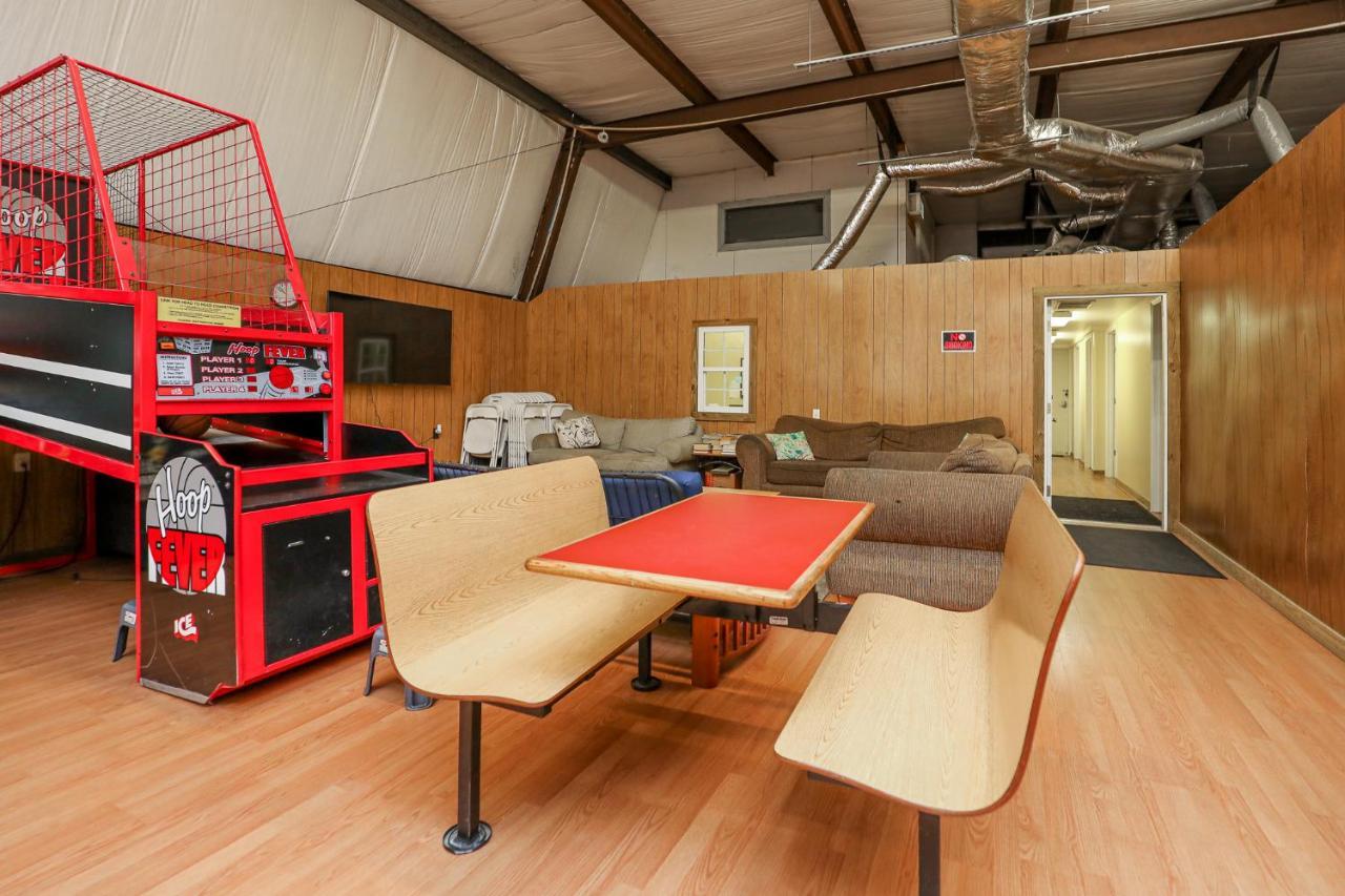 Spacious Home With Waterfront View-Welcome Pets Sneads Ferry Kültér fotó